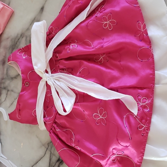 Dress - Picture 2 of 2